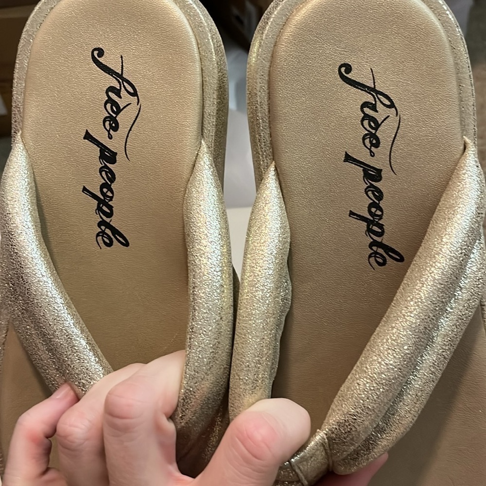 Free People Wonderland Gold Metallic Thong Sandal - Picture 6 of 7